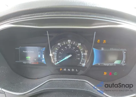 2017 Ford Fusion Hybrid Titanium z USA, uszkodzony, nr VIN 3FA6P0RU7HR196032